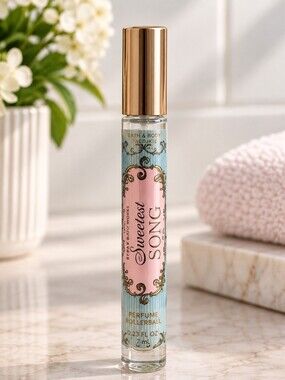 Bath & Body Works - Sweetest Song Spray